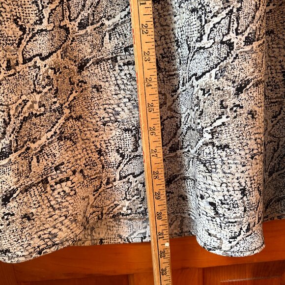 Rachel Zoe Snake Print Pull-On Midi-Skirt - Size 2 - Picture 5 of 8